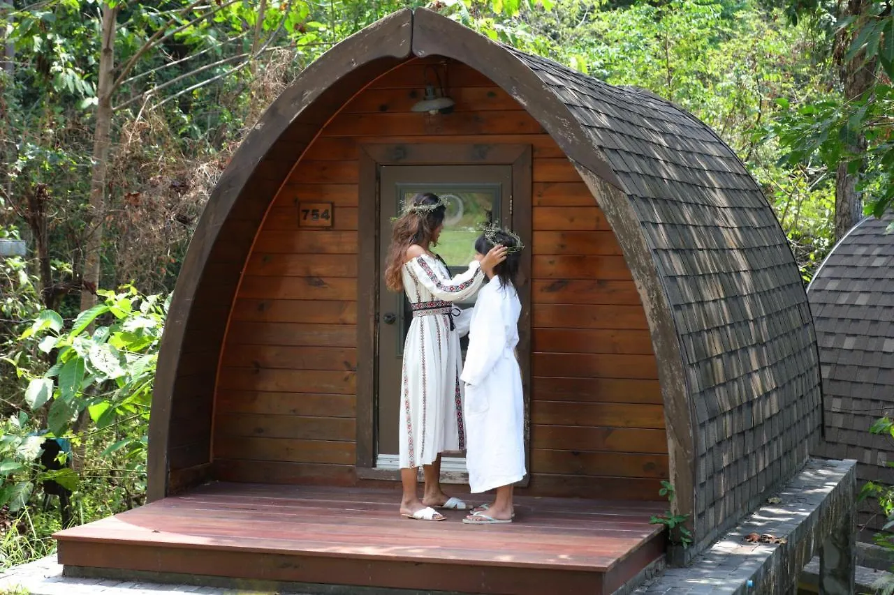 Pod Village By Independence Hotels Σίχανουκβιλ