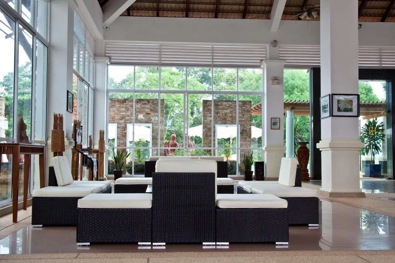 Pod Village By Independence Hotels سيهانوكفيل كمبوديا